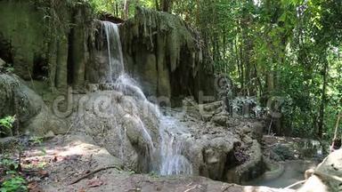 泰国埃拉万国家公园七层埃拉万瀑布